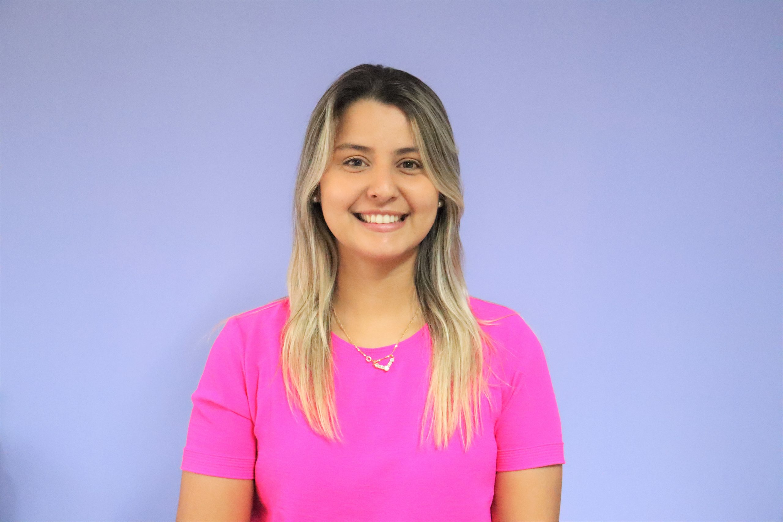 Priscilla Castro - Horizontal